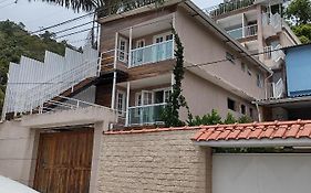 Apartamentos Aconchegantes Bingen em Petrópolis